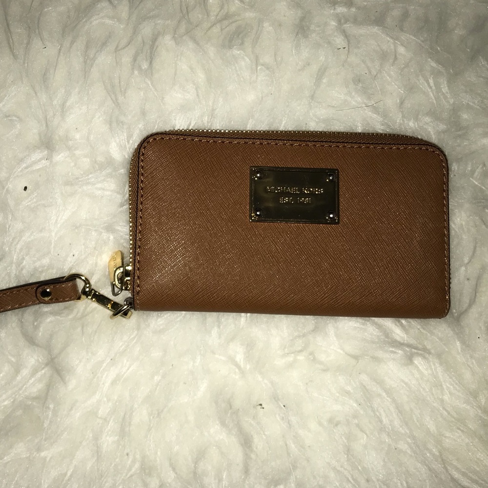 Michael Kors Wristlet